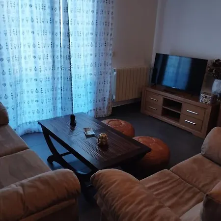 Torre De Apartamento *